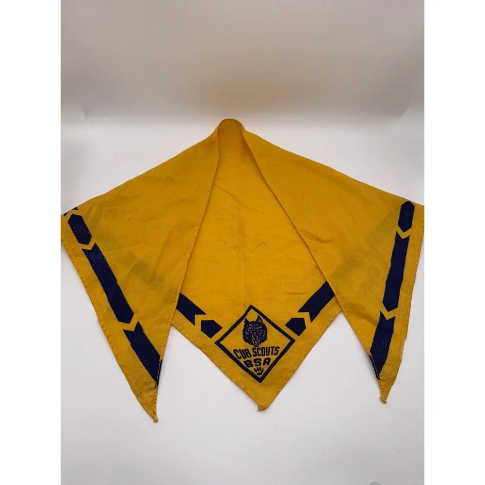 Vintage Cub Scouts BSA Wolf Rank Neckerchief Yellow Blue Bandana‎ Scarf
